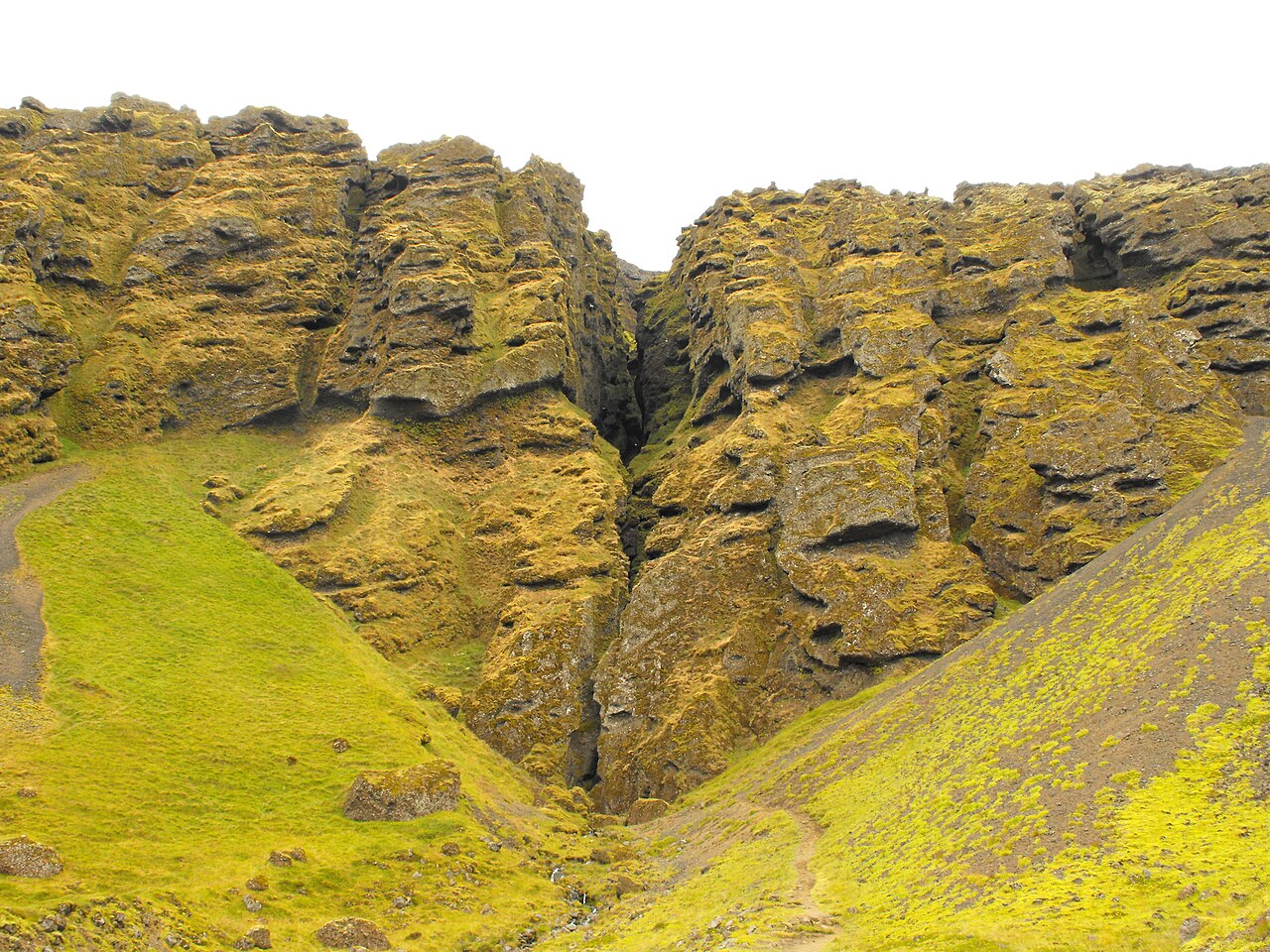 Rauðfeldsgjá Gorge, Iceland