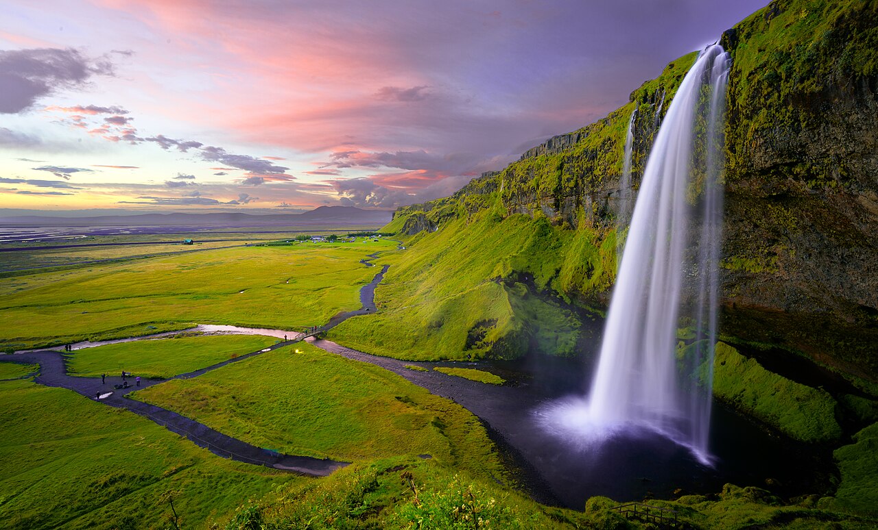 Seljalandsfoss & Gljúfrabúi, Iceland